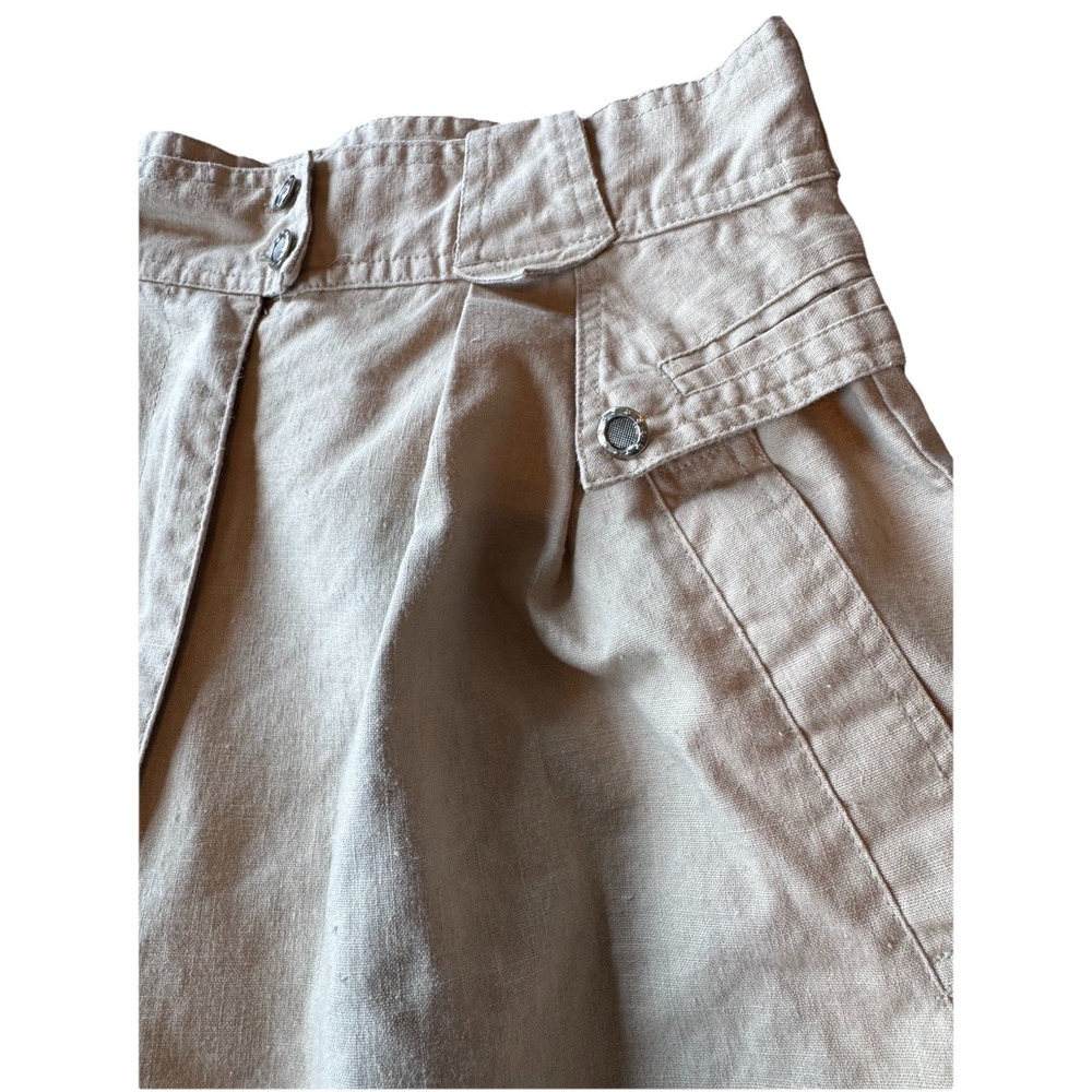 Vintage 90s Women's Khaki Shorts With Pockets Size 11/12